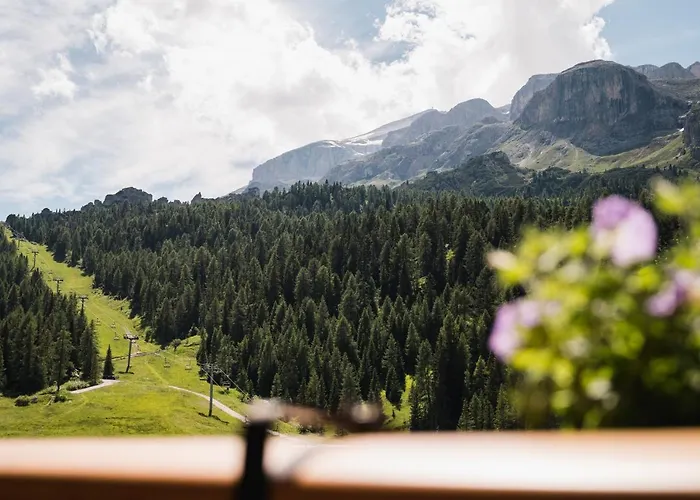 Laguscei Dolomites Mountain Hotel